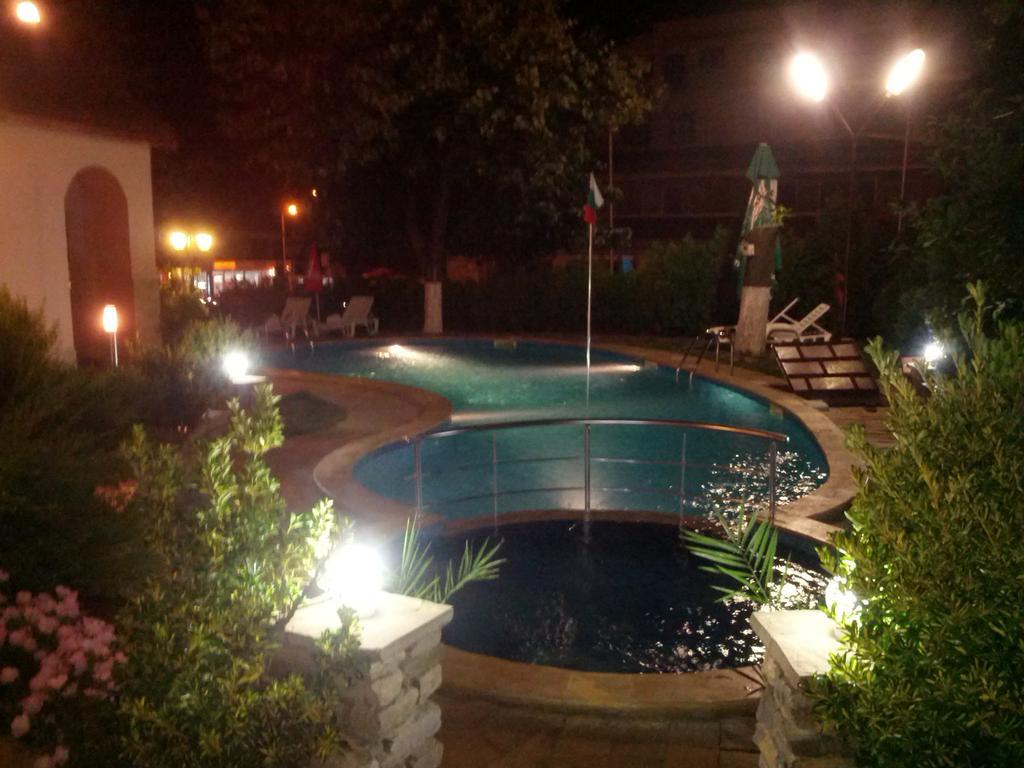 Byala Perla Family Hotel Exterior photo