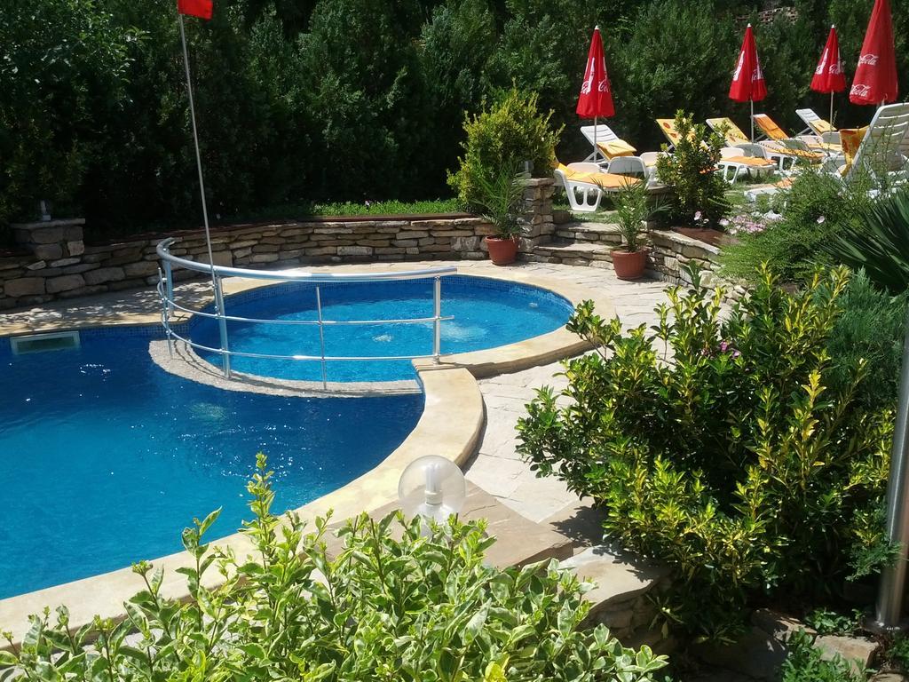 Byala Perla Family Hotel Exterior photo