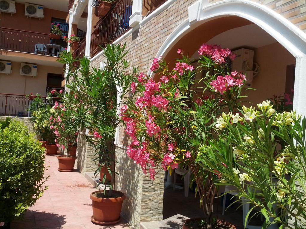 Byala Perla Family Hotel Exterior photo