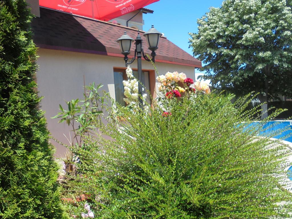 Byala Perla Family Hotel Exterior photo